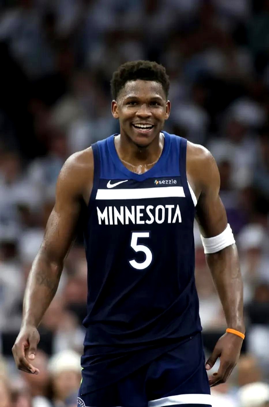 关于欧篮联赛程吃紧，明尼苏达森林狼关键时刻再遭质疑，引发热议，年轻球员得到机会的信息