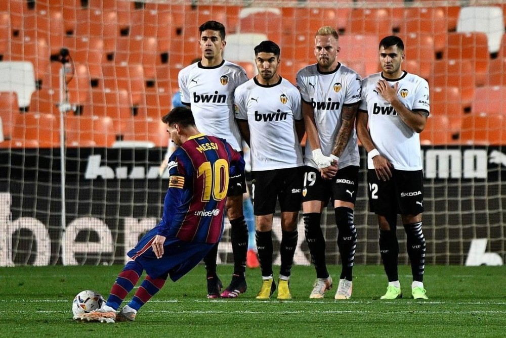 包含今夜瓦伦西亚备战欧超杯；强势反弹细节曝光；震撼外界；心理建设被强调的词条