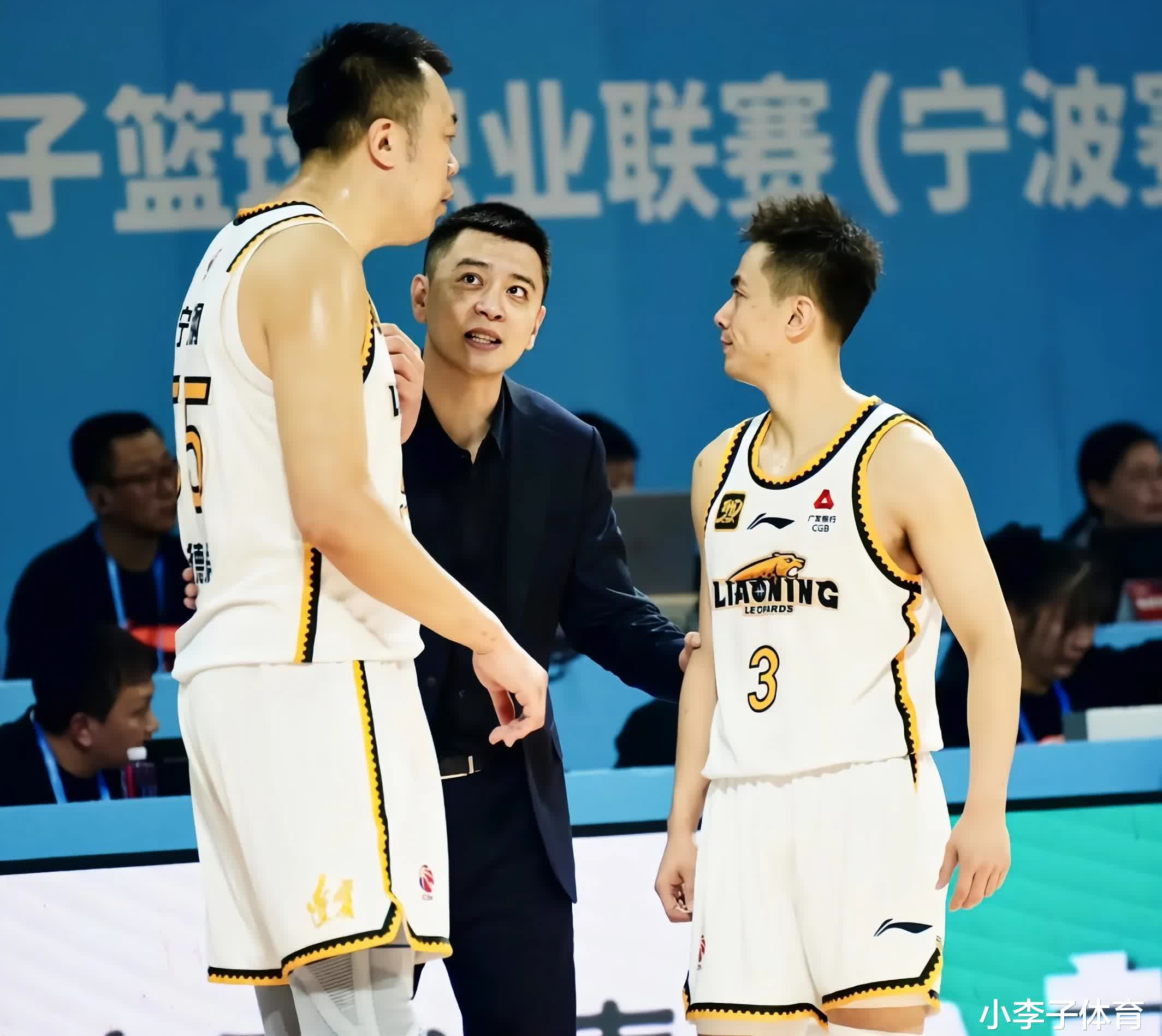 关于冲刺阶段体能课后;浙江队队长鼓劲备战NBA季后赛;态度坚定;赛程密集仍需轮换的信息 关于冲刺阶段体能课后;浙江队队长鼓劲备战NBA季后赛;态度坚定;赛程密集仍需轮换的信息